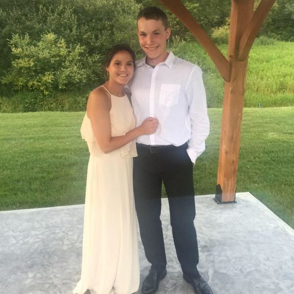 Meet your Posher, Eren - Picture 1 of 1